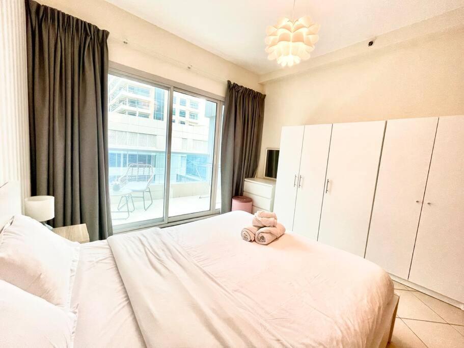 Apartment Amazing Largest In Marina Next To Metro - Location *