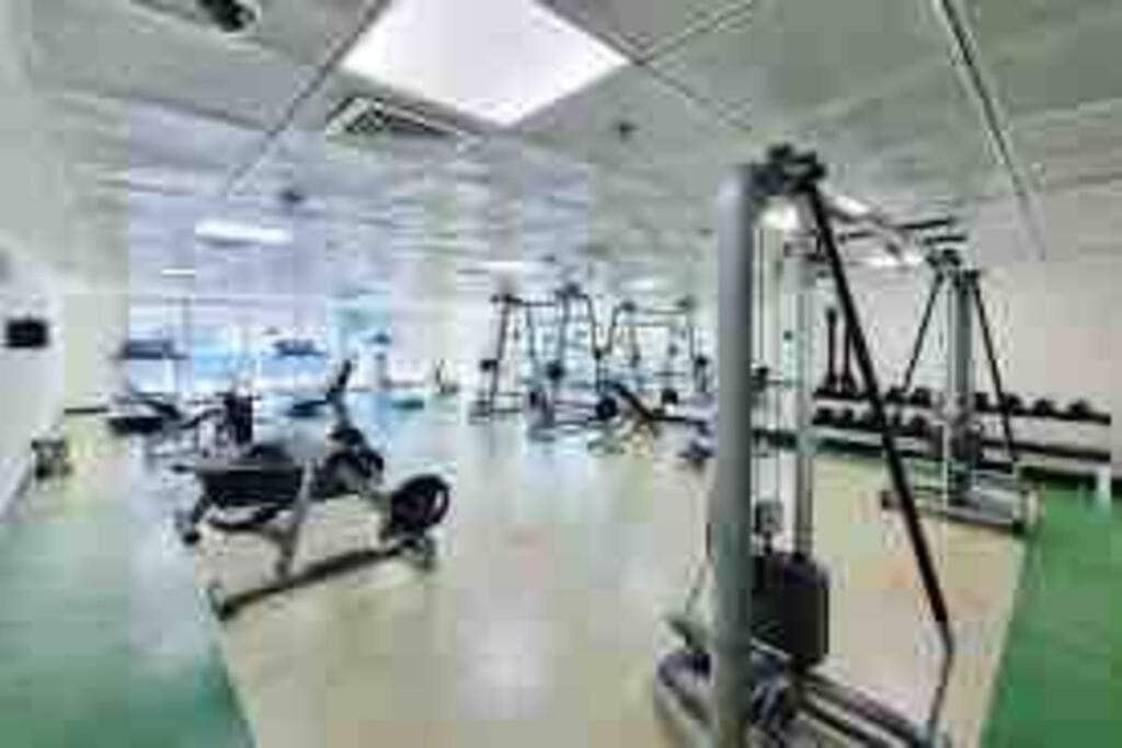Amazing Largest In Marina Next To Metro - Location Apartment *